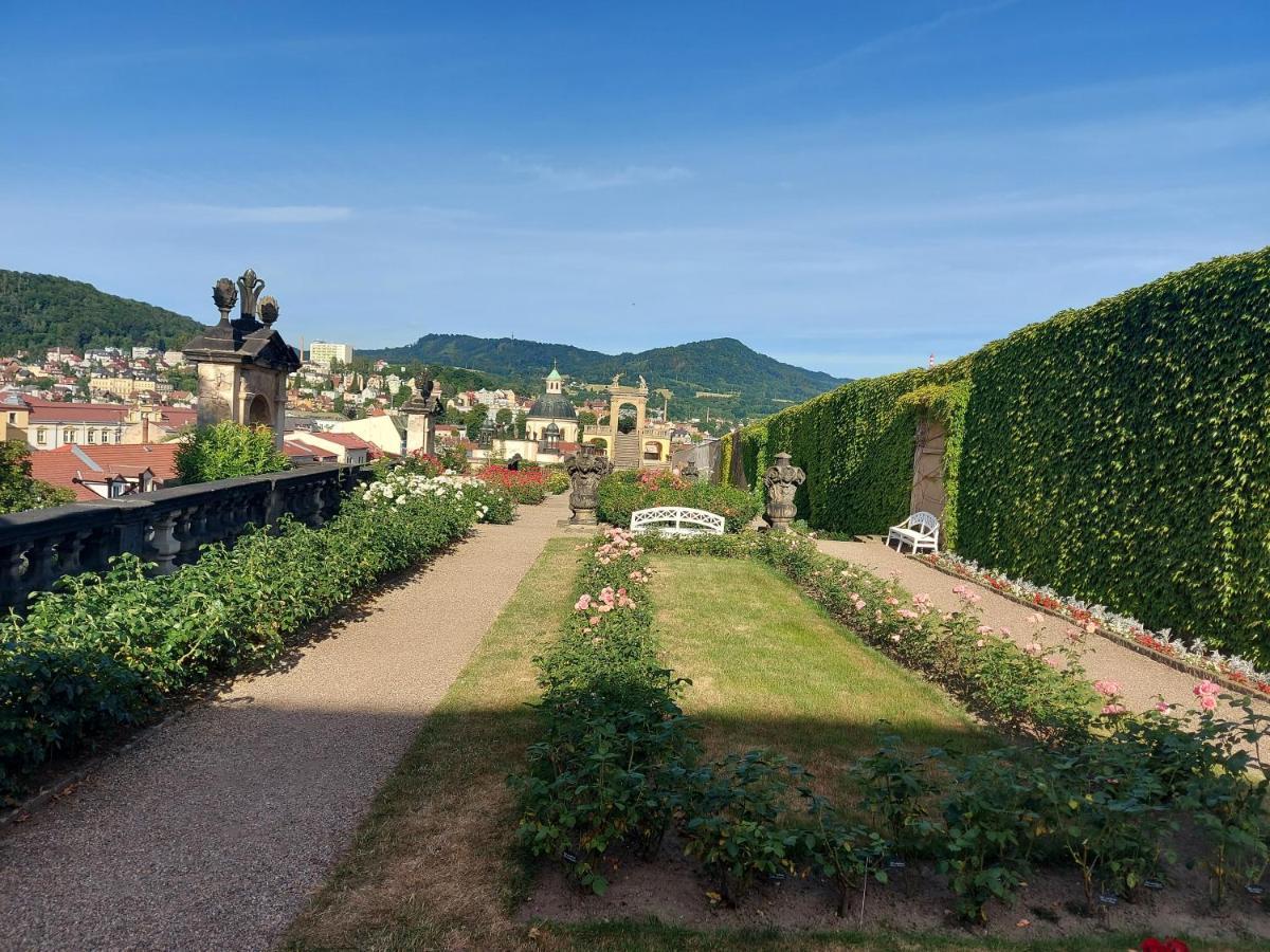 Apartments Rose Garden Decin Buitenkant foto