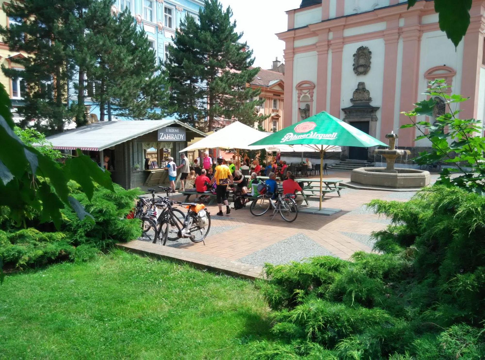 Apartments Rose Garden Decin Buitenkant foto